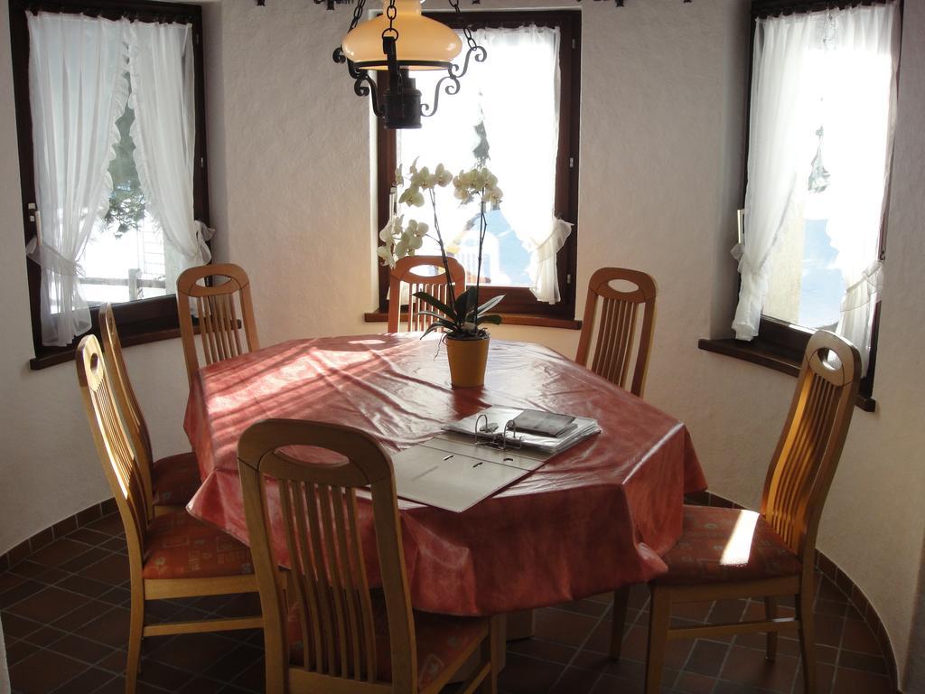 Chalet Sunstar Saas-Grund Quarto foto
